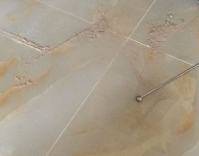 云梦瓷砖空鼓维修公司分享粘合剂选择不当在瓷砖铺贴过程中可能导致以下问题